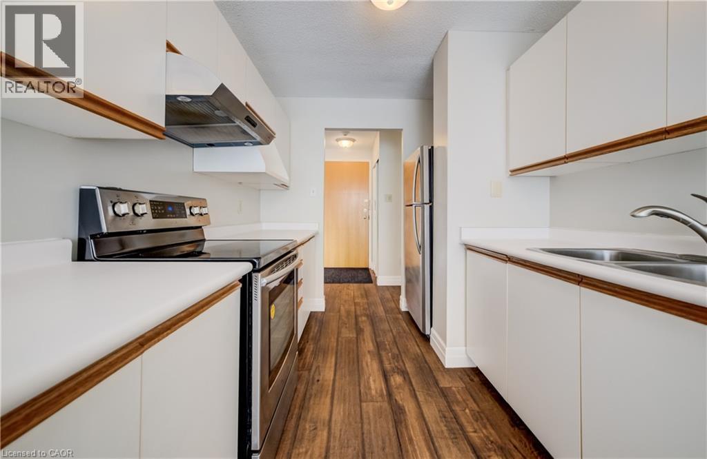 












55 BLUE SPRINGS Drive Unit# 413

,
Waterloo,




Ontario
N2J4T3

