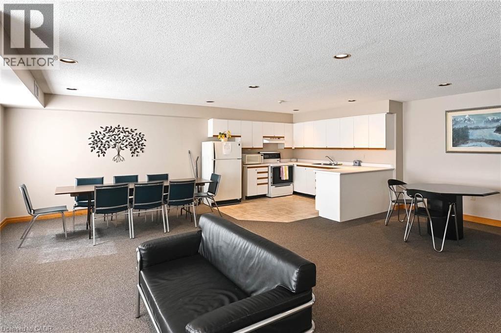 












55 BLUE SPRINGS Drive Unit# 413

,
Waterloo,




Ontario
N2J4T3

