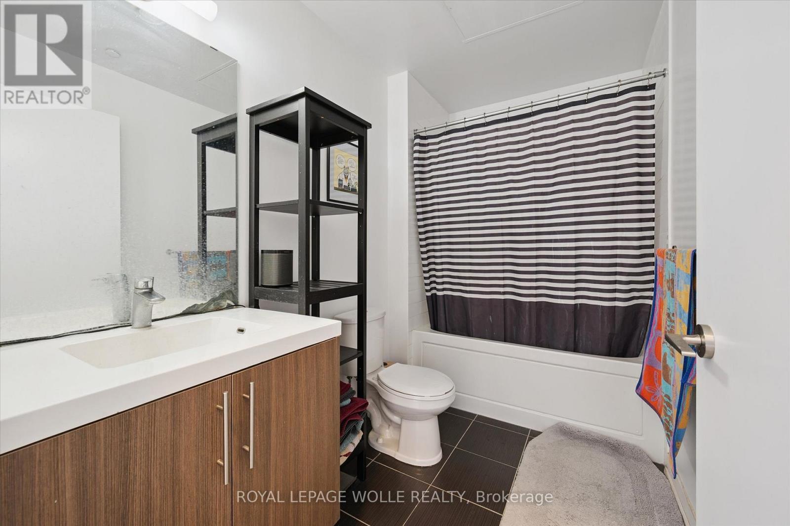 












1707 - 85 DUKE STREET W

,
Kitchener,




Ontario
N2H0B7

