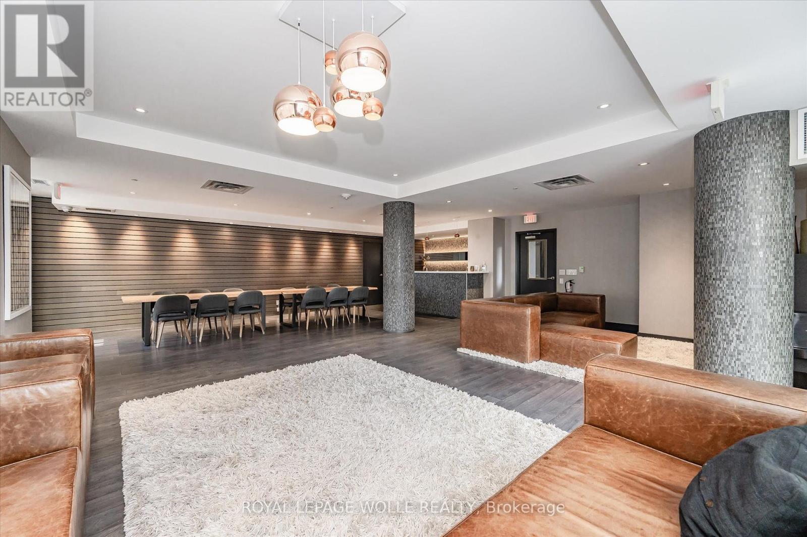 












1707 - 85 DUKE STREET W

,
Kitchener,




Ontario
N2H0B7

