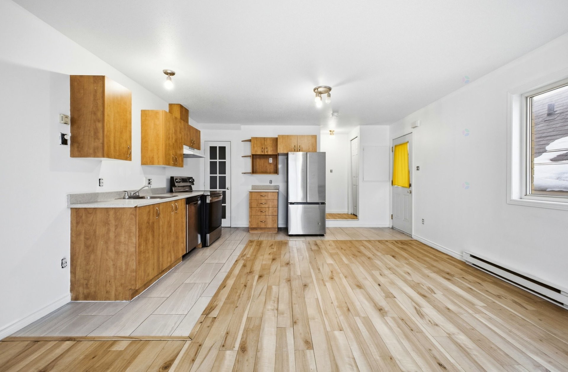 









321


Rue Champlain

, C,
Gatineau (Hull),




QC
J8X3S3

