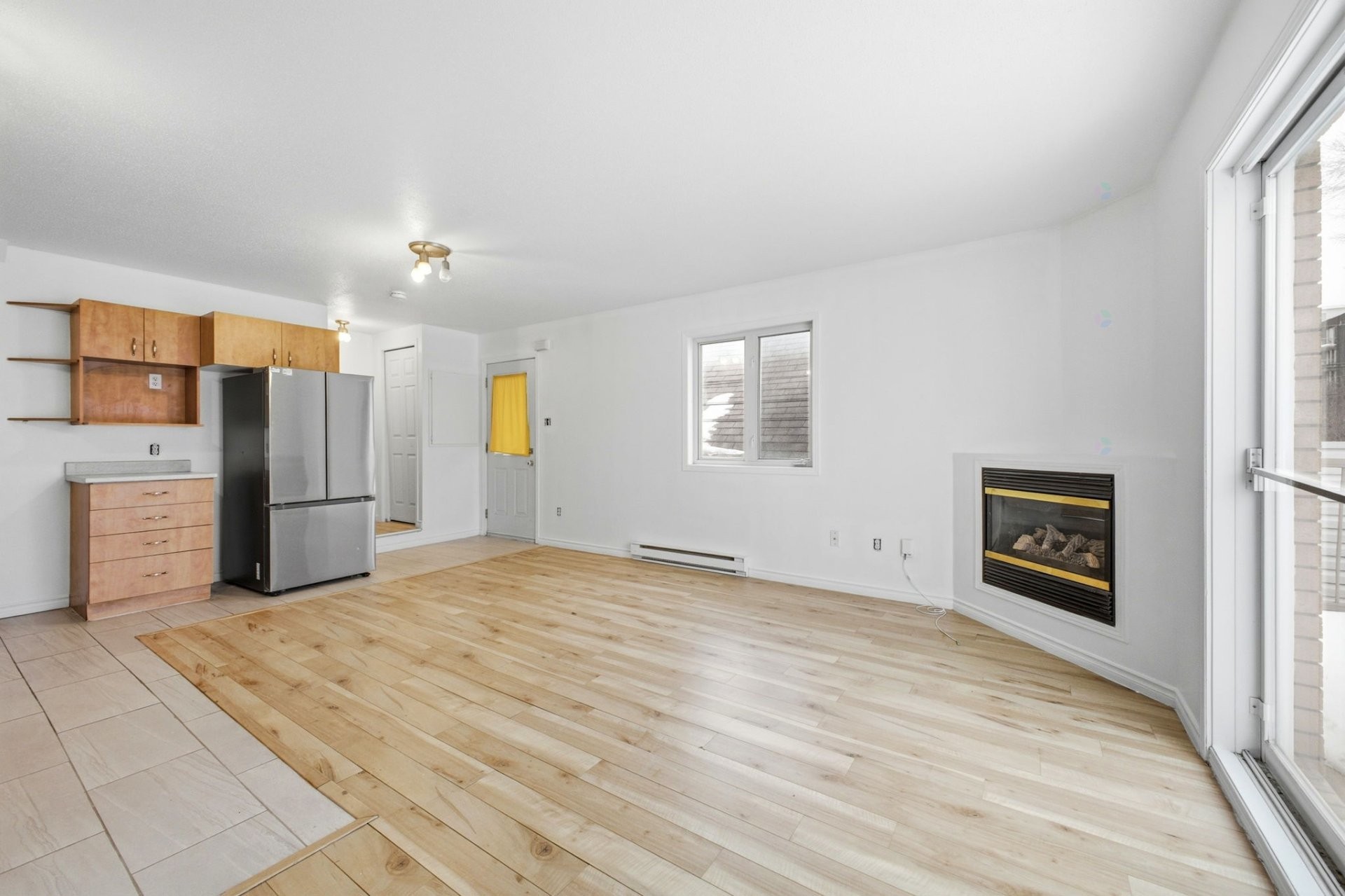 









321


Rue Champlain

, C,
Gatineau (Hull),




QC
J8X3S3

