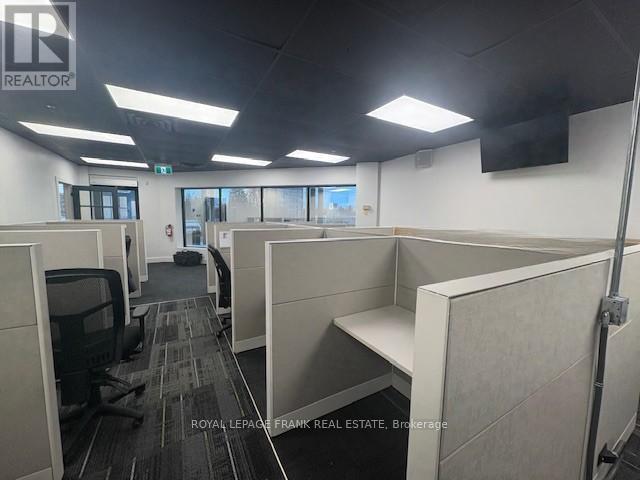 












201 - 701 ROSSLAND ROAD E

,
Whitby (Pringle Creek),




Ontario
L1N8Y9

