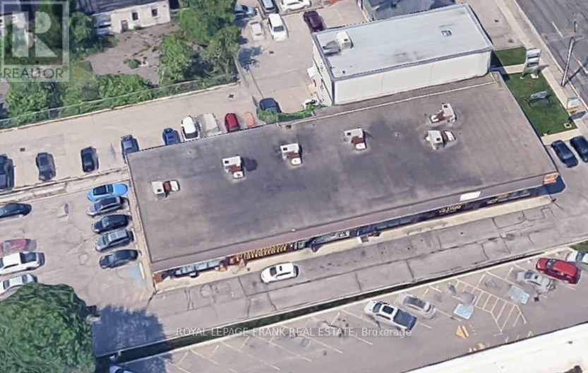 












5 - 333 KING STREET W

,
Oshawa (Vanier),




Ontario
L1J2J8

