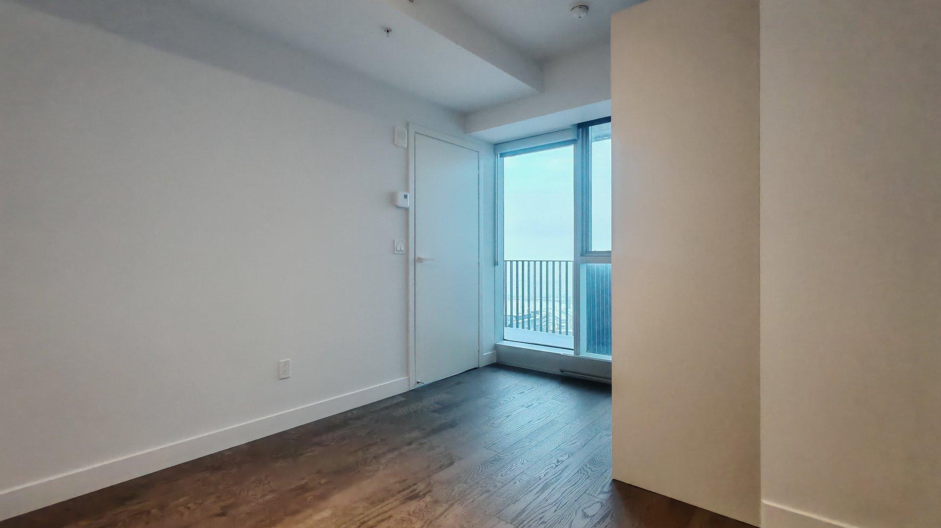 









1205


Place Phillips

, 4701,
Montréal (Ville-Marie),




QC
H3B0H3

