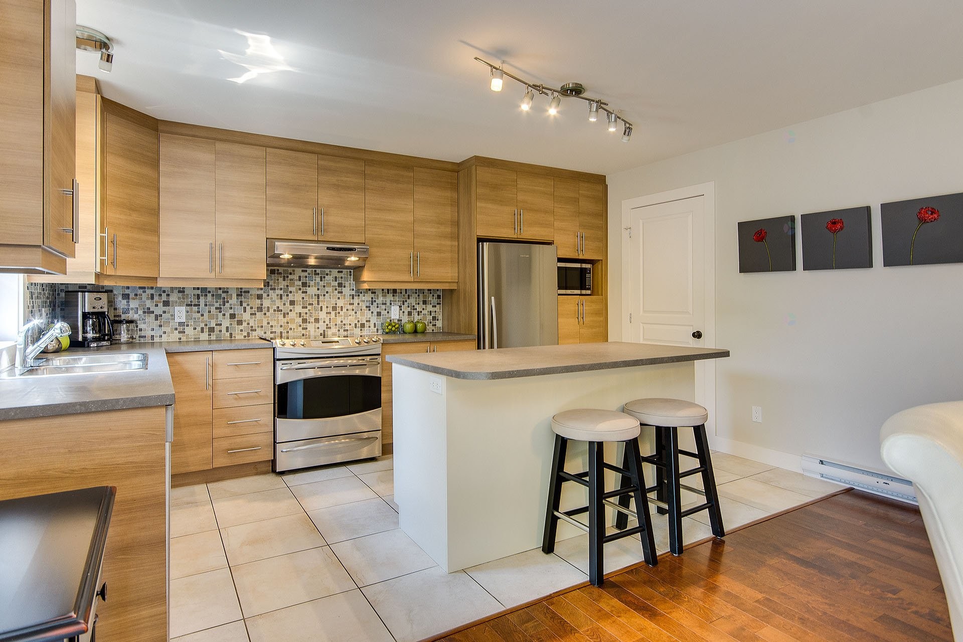 









131


Rue de Laviolette

, 202,
Bromont,




QC
J2L1H9

