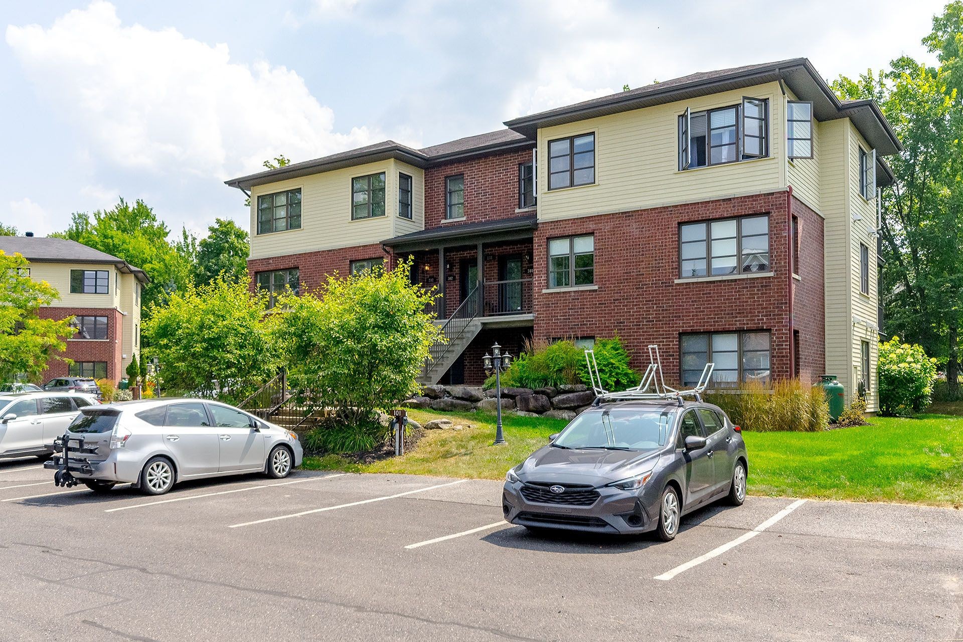 









131


Rue de Laviolette

, 202,
Bromont,




QC
J2L1H9

