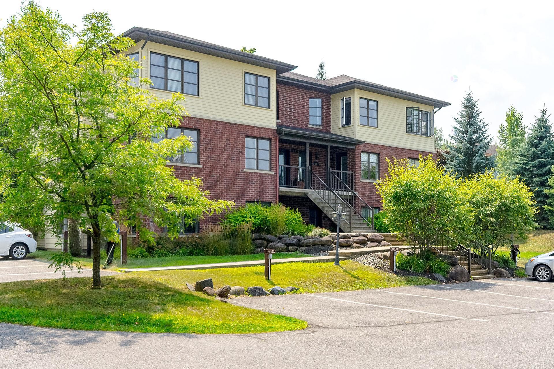 









131


Rue de Laviolette

, 202,
Bromont,




QC
J2L1H9

