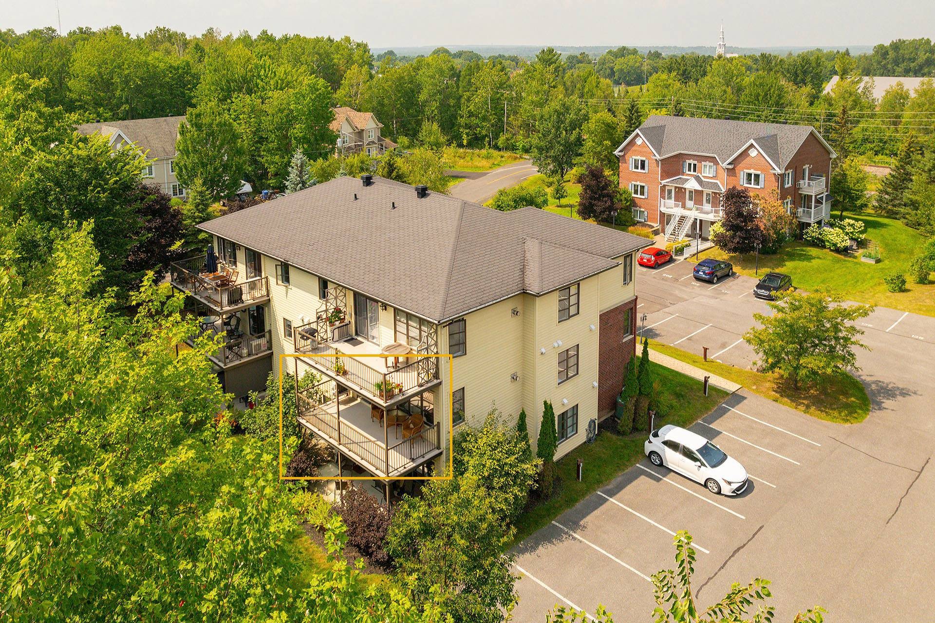 









131


Rue de Laviolette

, 202,
Bromont,




QC
J2L1H9

