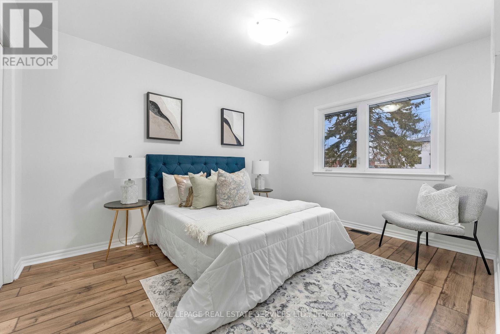 












518 THIRD LINE

,
Oakville,




Ontario
L6L4A7

