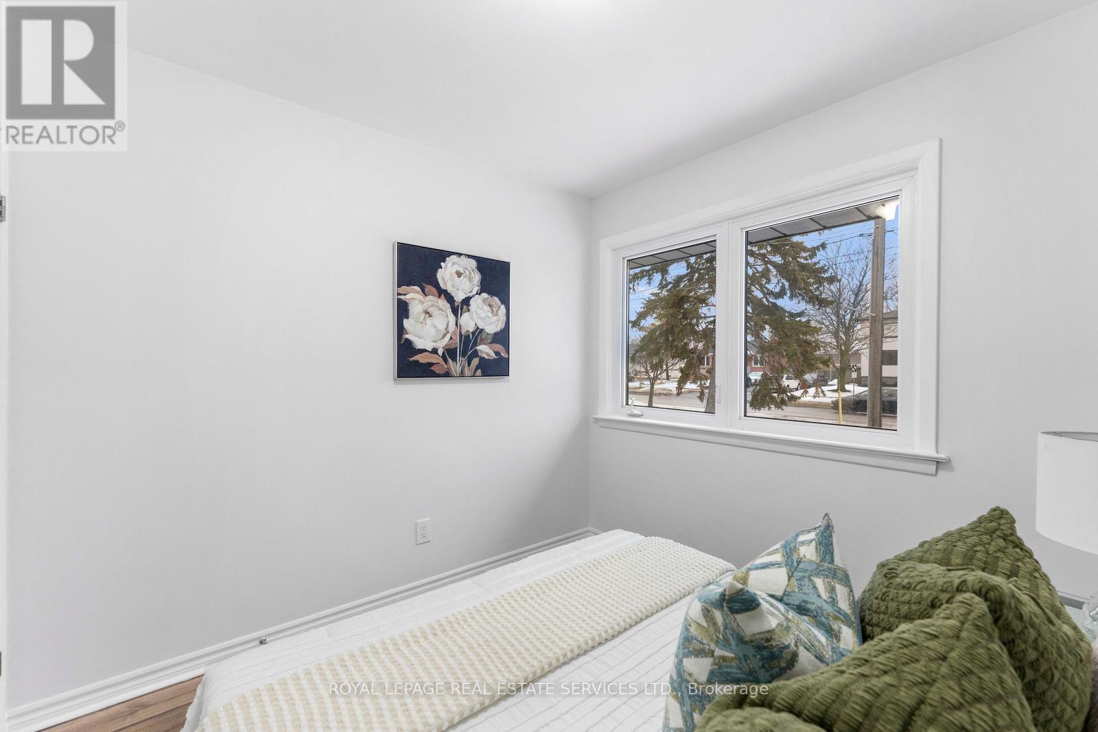 












518 THIRD LINE

,
Oakville,




Ontario
L6L4A7

