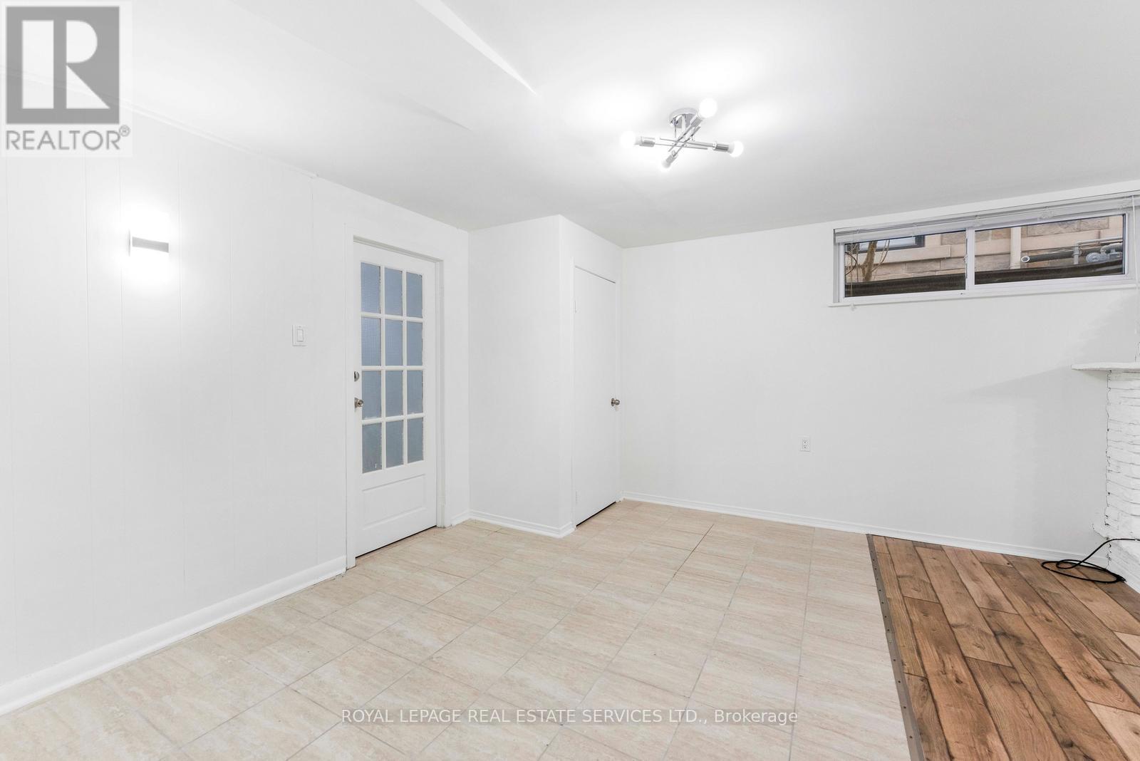 












518 THIRD LINE

,
Oakville,




Ontario
L6L4A7

