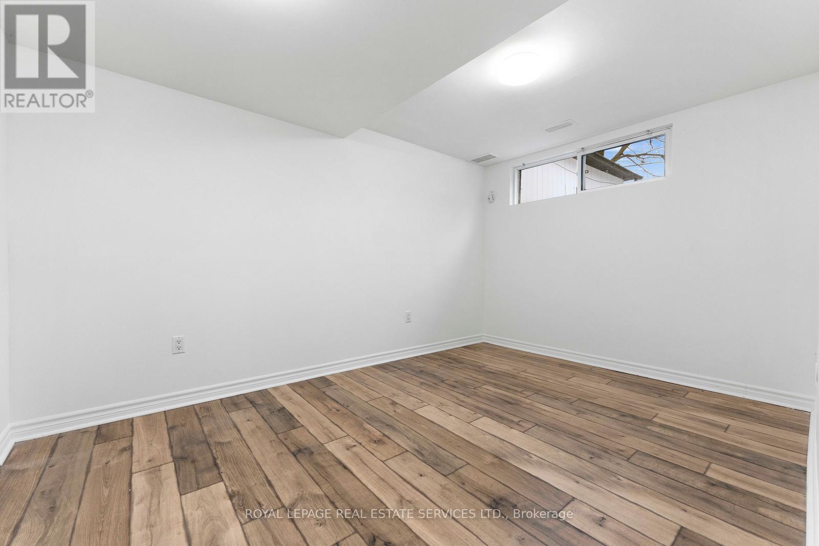 












518 THIRD LINE

,
Oakville,




Ontario
L6L4A7

