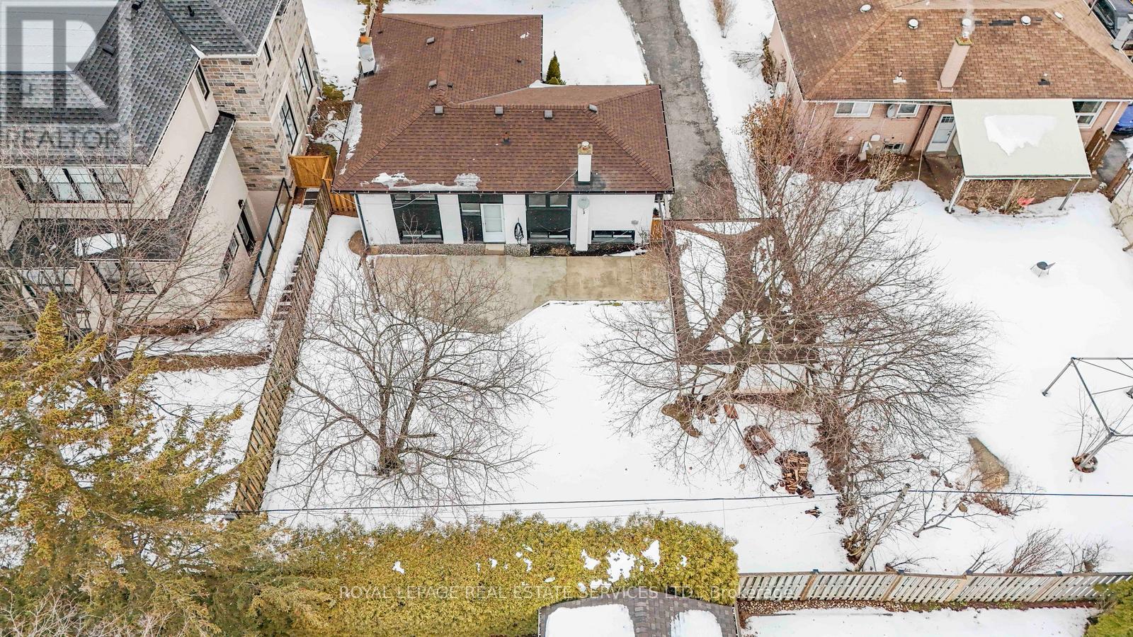 












518 THIRD LINE

,
Oakville,




Ontario
L6L4A7

