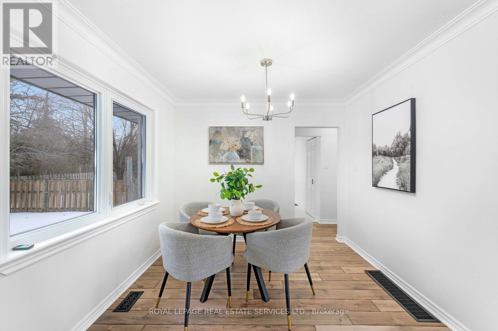 












518 THIRD LINE

,
Oakville,




Ontario
L6L4A7

