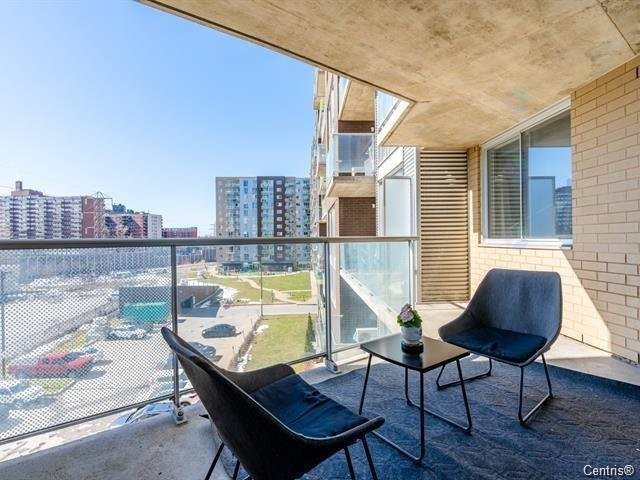 









10650


Place de l'Acadie

, 559,
Montréal (Ahuntsic-Cartierville),




QC
H4N0B6

