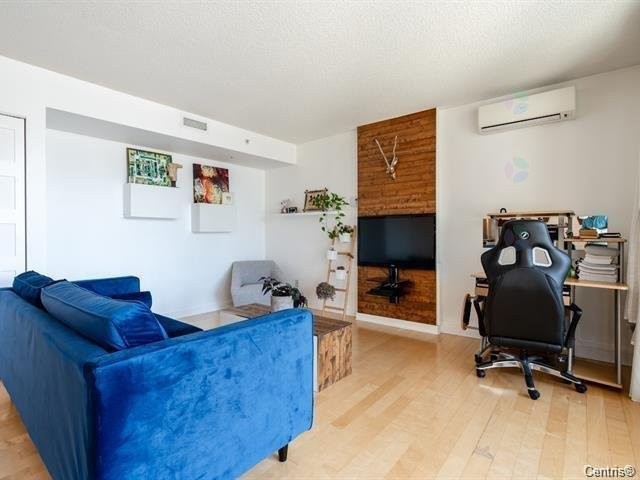 









10650


Place de l'Acadie

, 559,
Montréal (Ahuntsic-Cartierville),




QC
H4N0B6

