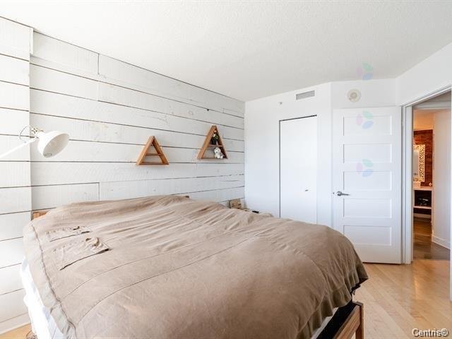 









10650


Place de l'Acadie

, 559,
Montréal (Ahuntsic-Cartierville),




QC
H4N0B6

