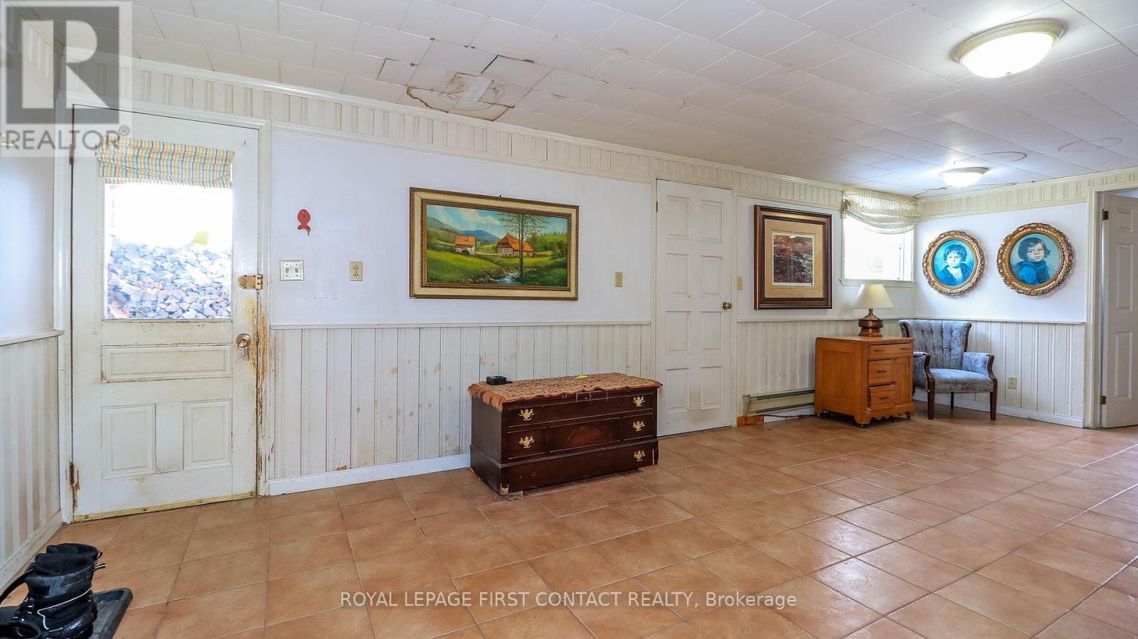 












6237 2 CONCESSION

,
Clearview,




Ontario
L0M1N0

