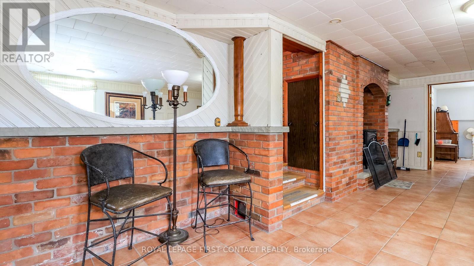 












6237 2 CONCESSION

,
Clearview,




Ontario
L0M1N0

