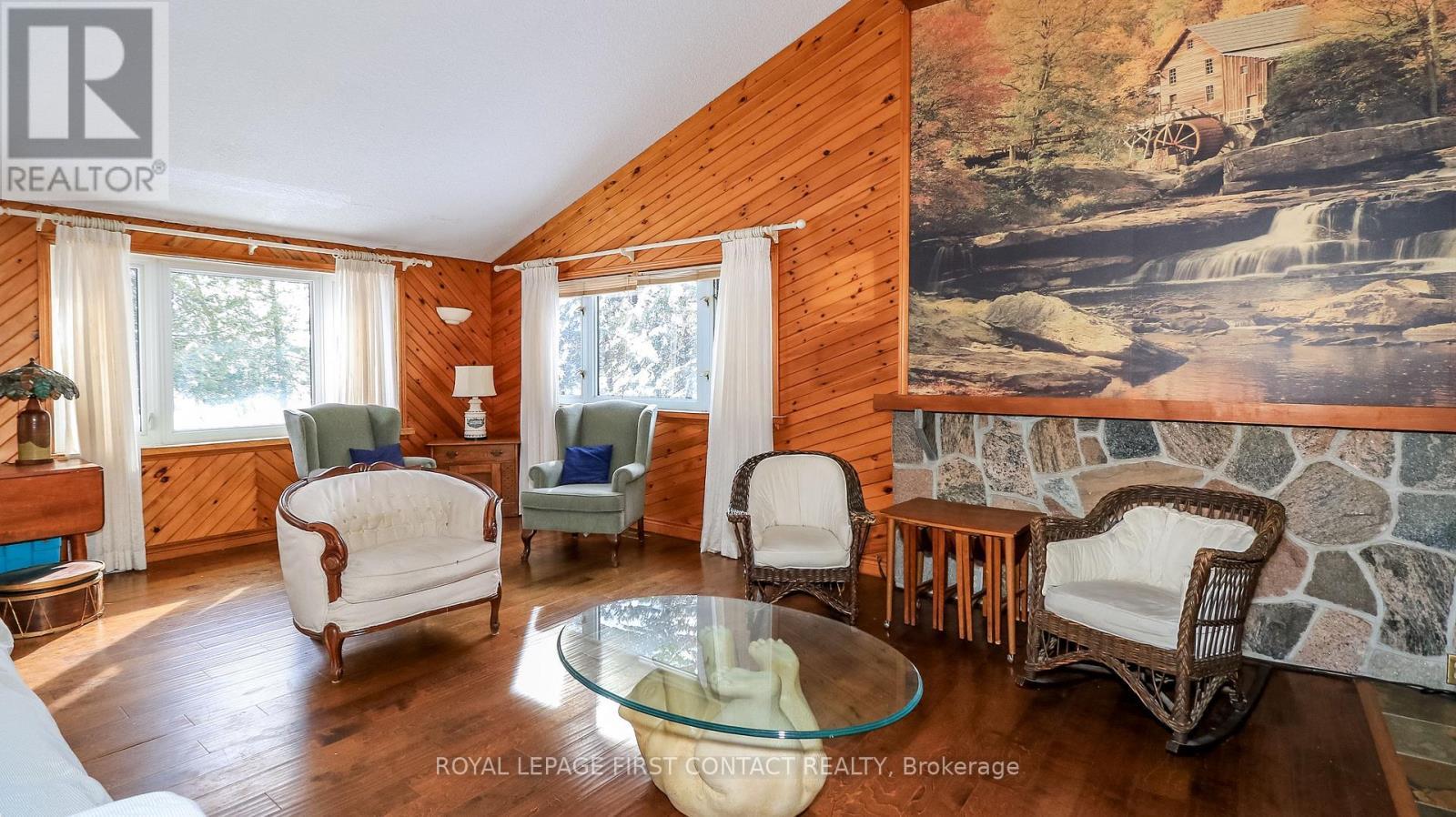 












6237 2 CONCESSION

,
Clearview,




Ontario
L0M1N0

