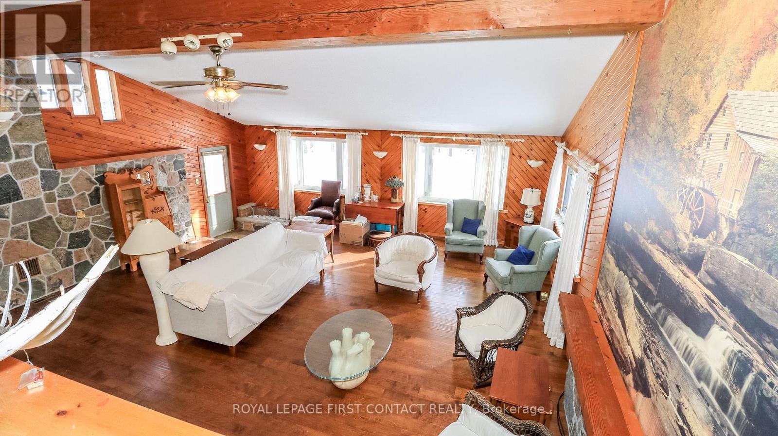 












6237 2 CONCESSION

,
Clearview,




Ontario
L0M1N0

