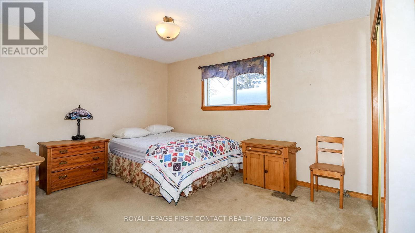 












6237 2 CONCESSION

,
Clearview,




Ontario
L0M1N0

