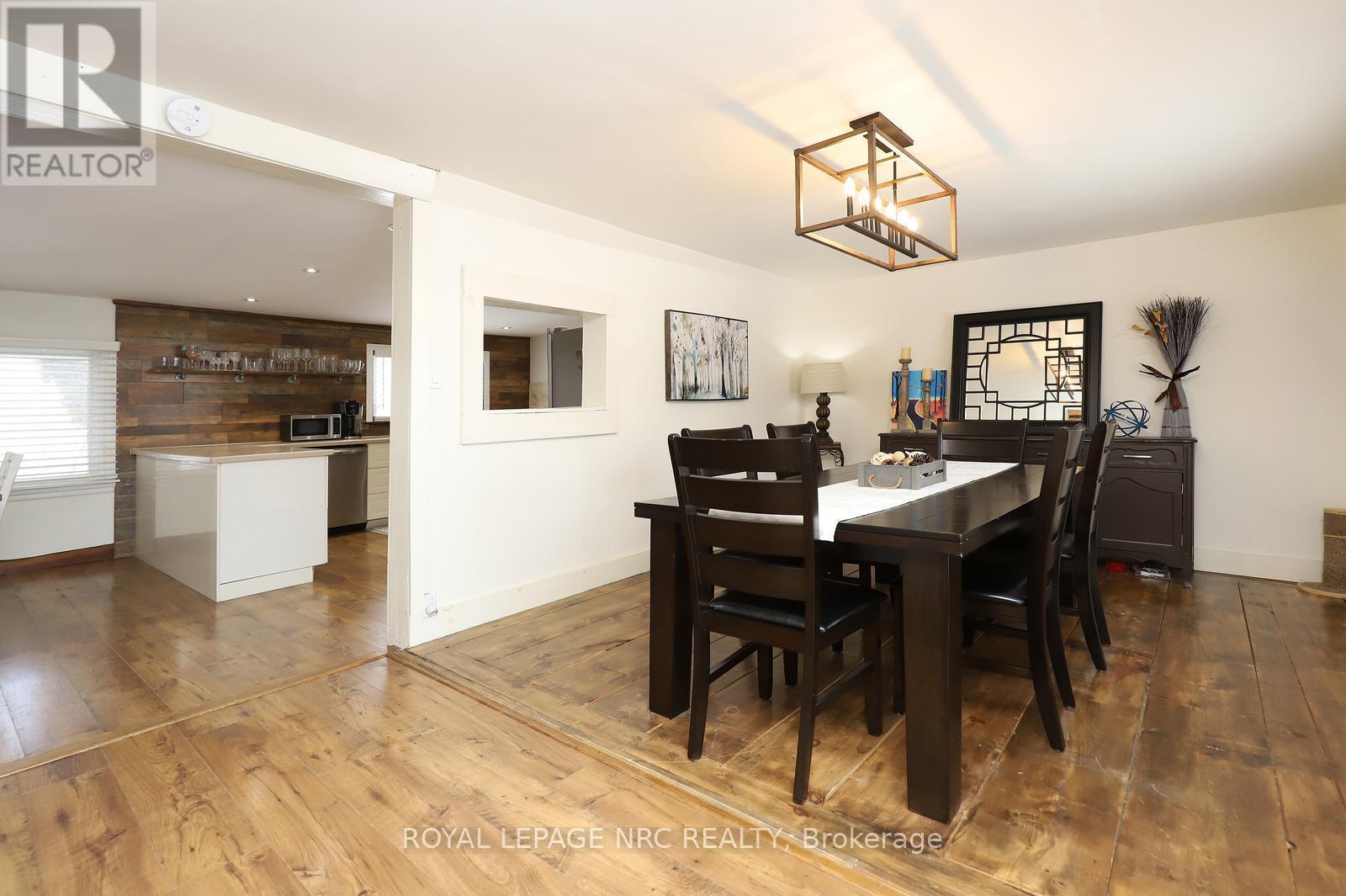 












1 JOHN AVENUE

,
Brant,




Ontario
N3L2S8

