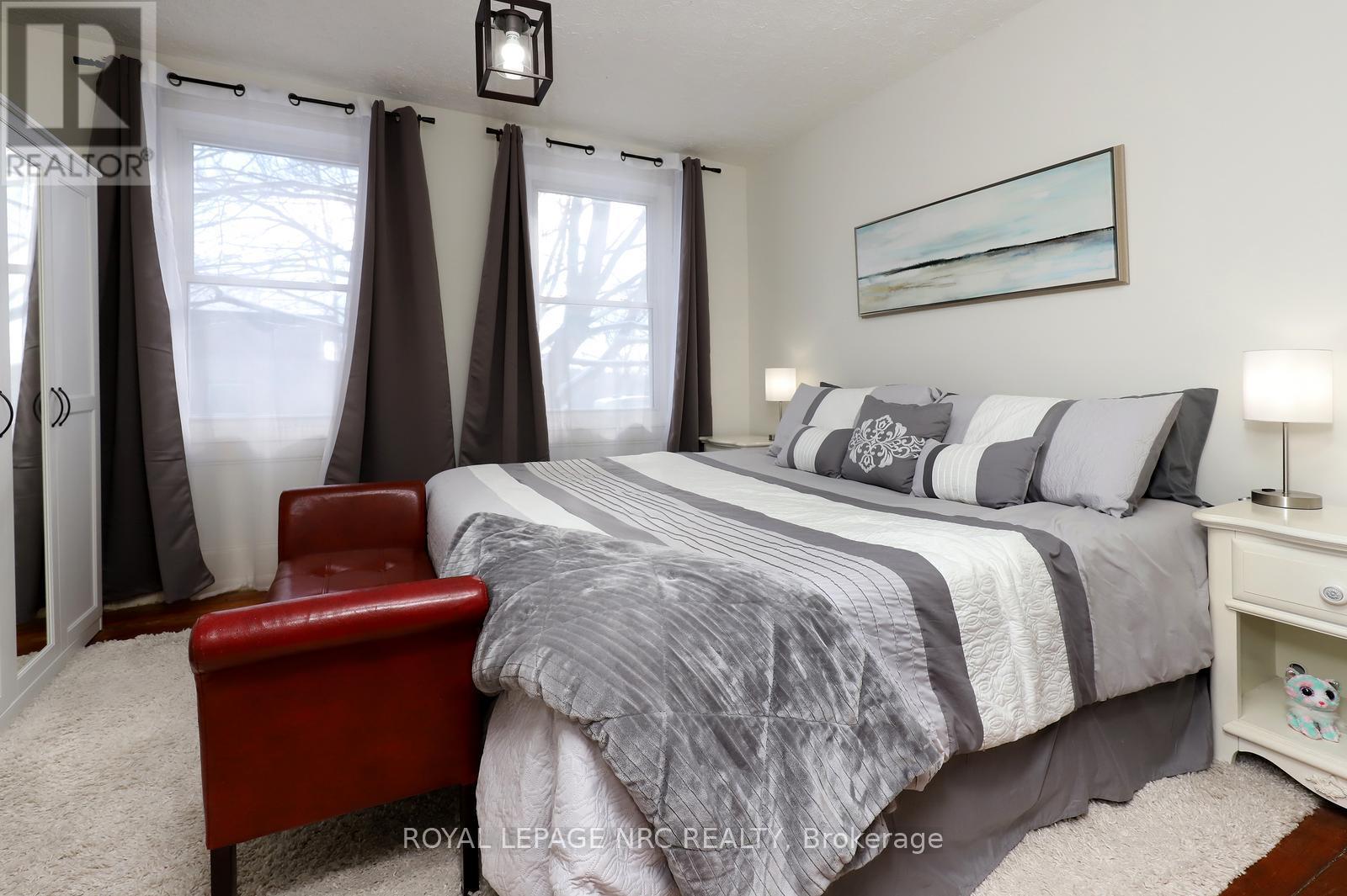 












1 JOHN AVENUE

,
Brant,




Ontario
N3L2S8

