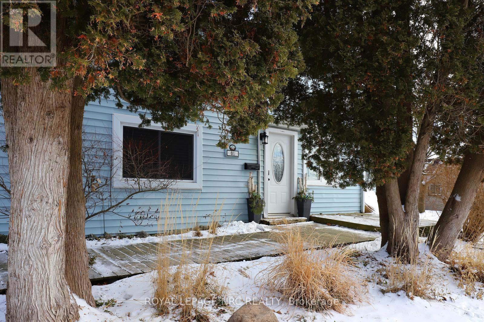 












1 JOHN AVENUE

,
Brant,




Ontario
N3L2S8

