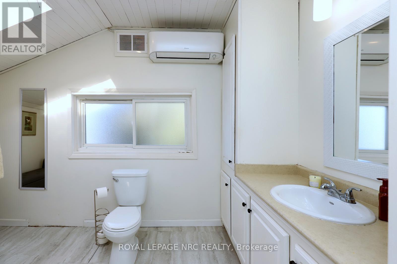 












1 JOHN AVENUE

,
Brant,




Ontario
N3L2S8

