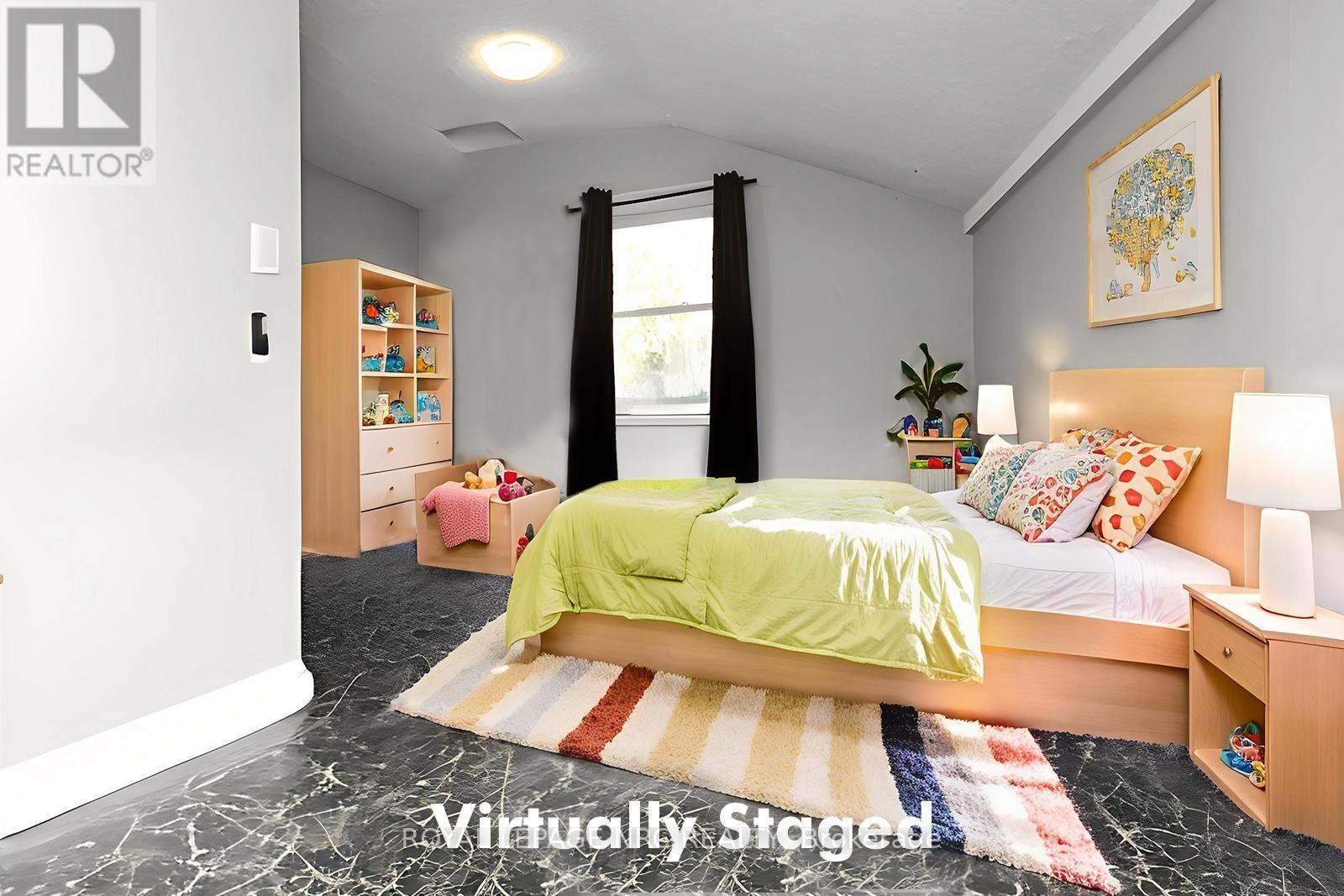 












1 JOHN AVENUE

,
Brant,




Ontario
N3L2S8

