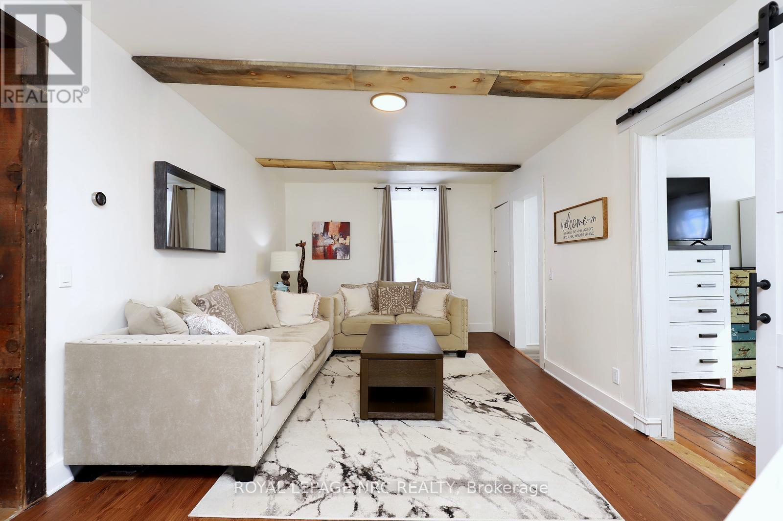 












1 JOHN AVENUE

,
Brant,




Ontario
N3L2S8

