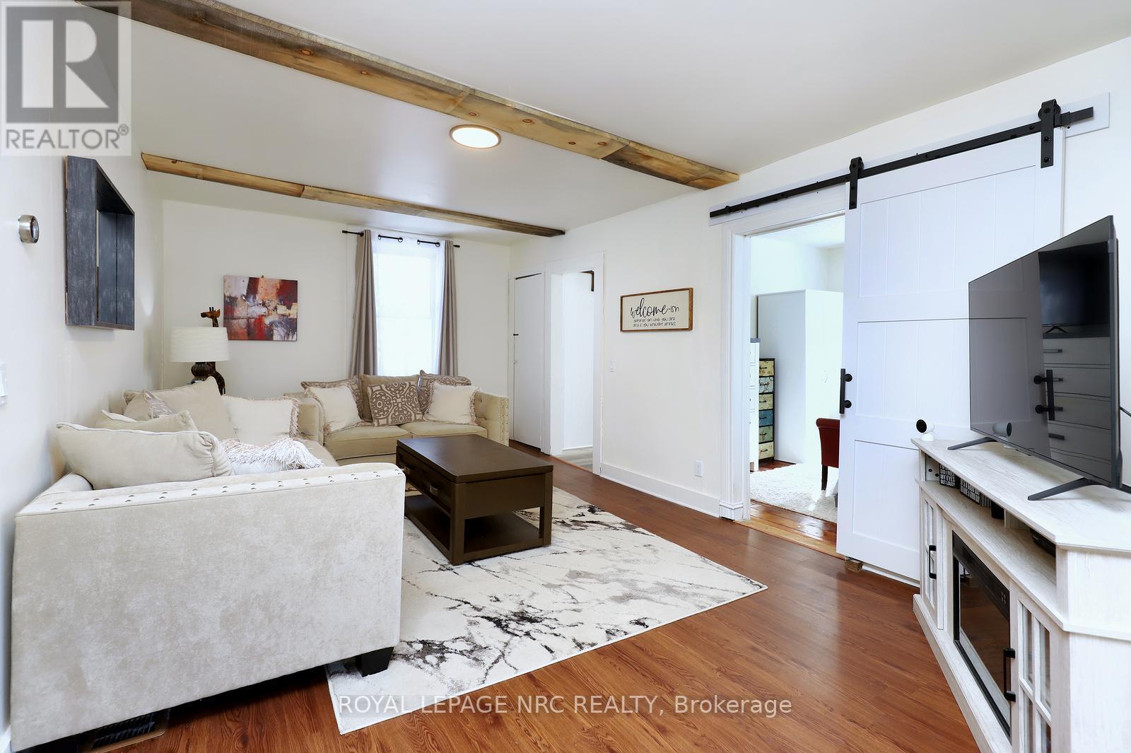 












1 JOHN AVENUE

,
Brant,




Ontario
N3L2S8

