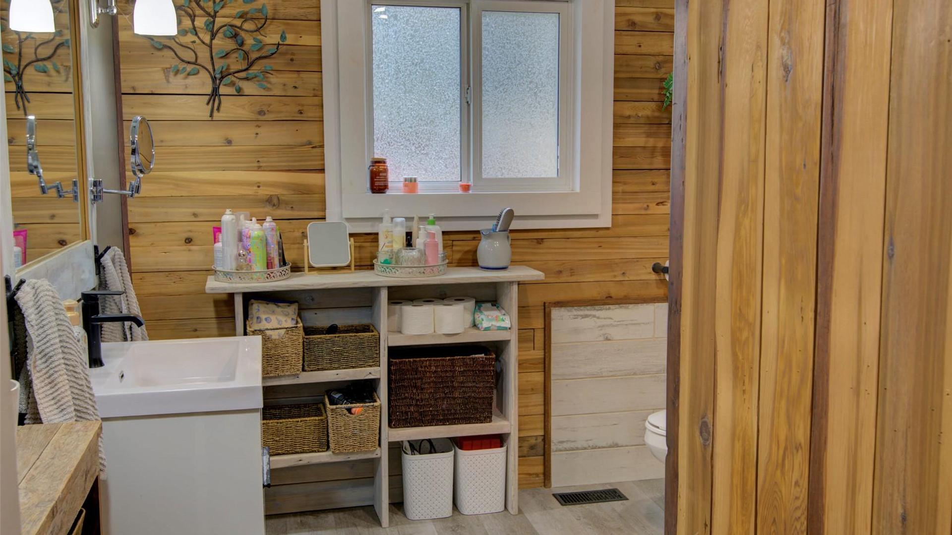 









179


Springbend

Road,
Enderby,




BC
V0E 1V3

