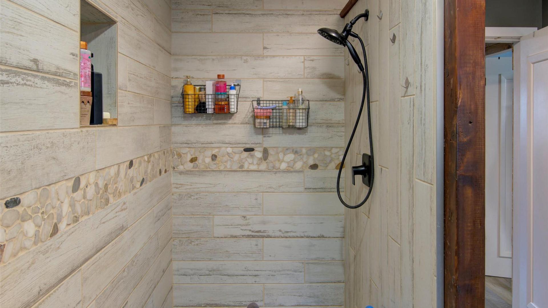 









179


Springbend

Road,
Enderby,




BC
V0E 1V3

