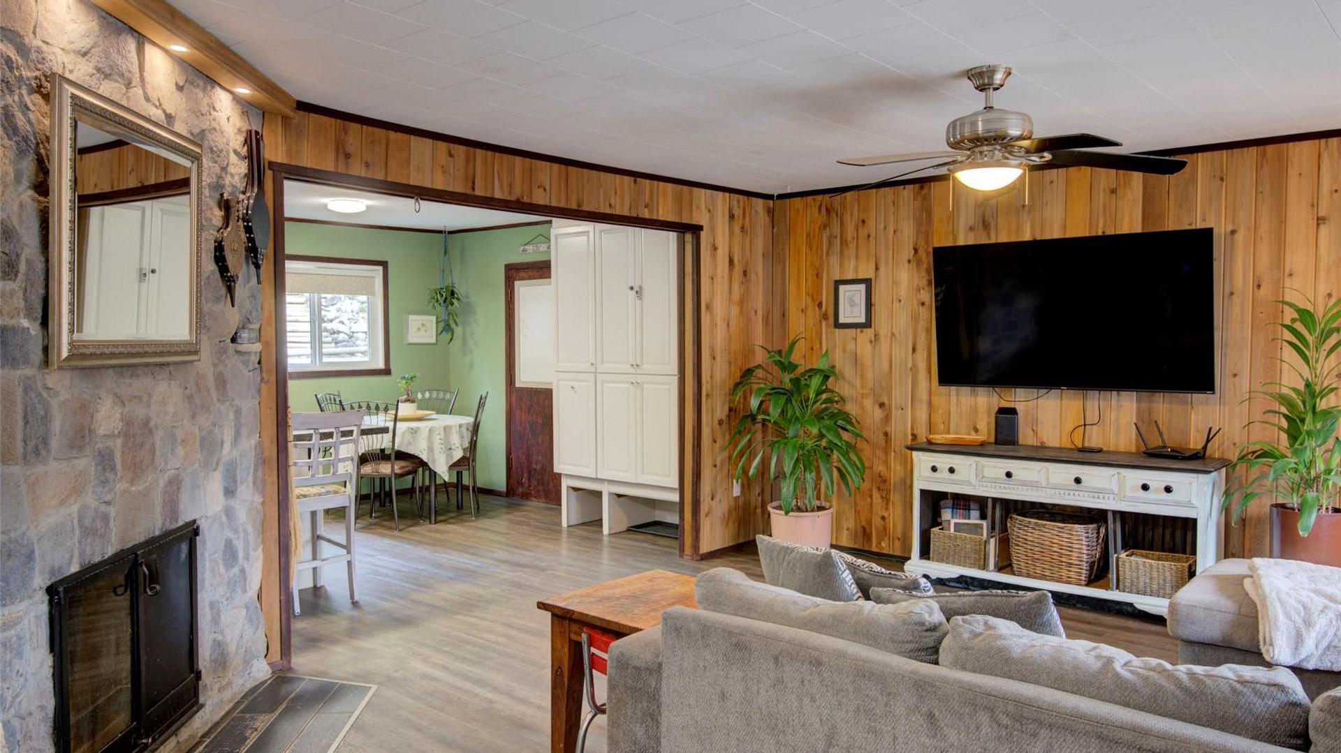 









179


Springbend

Road,
Enderby,




BC
V0E 1V3

