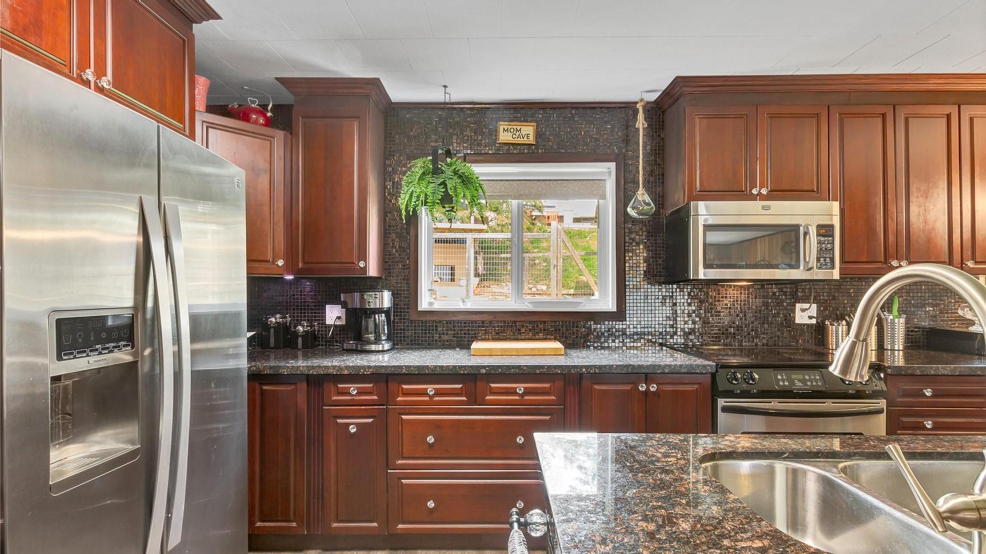 









179


Springbend

Road,
Enderby,




BC
V0E 1V3

