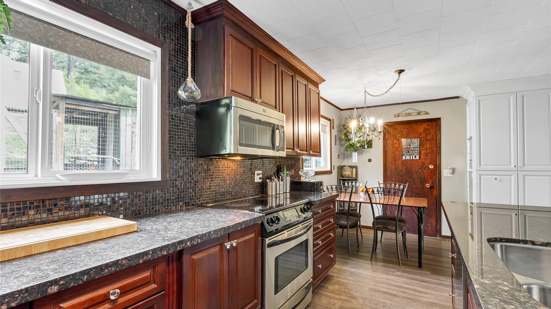 









179


Springbend

Road,
Enderby,




BC
V0E 1V3

