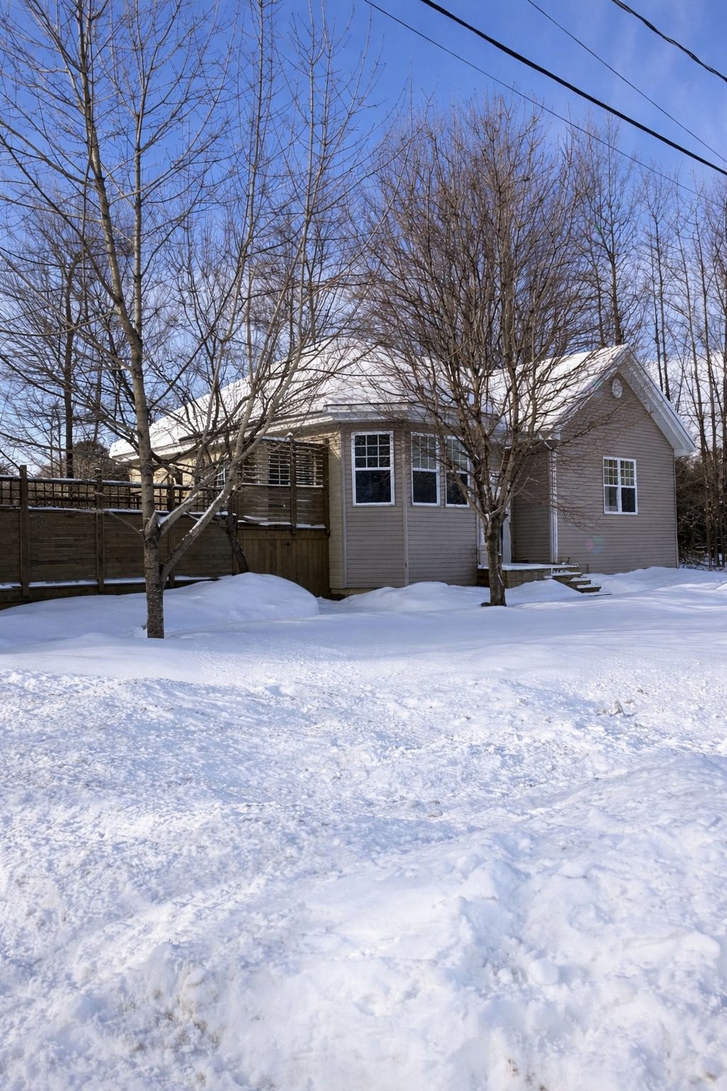 









771


Rue Magnan

,
L'Épiphanie,




QC
J5X4G4

