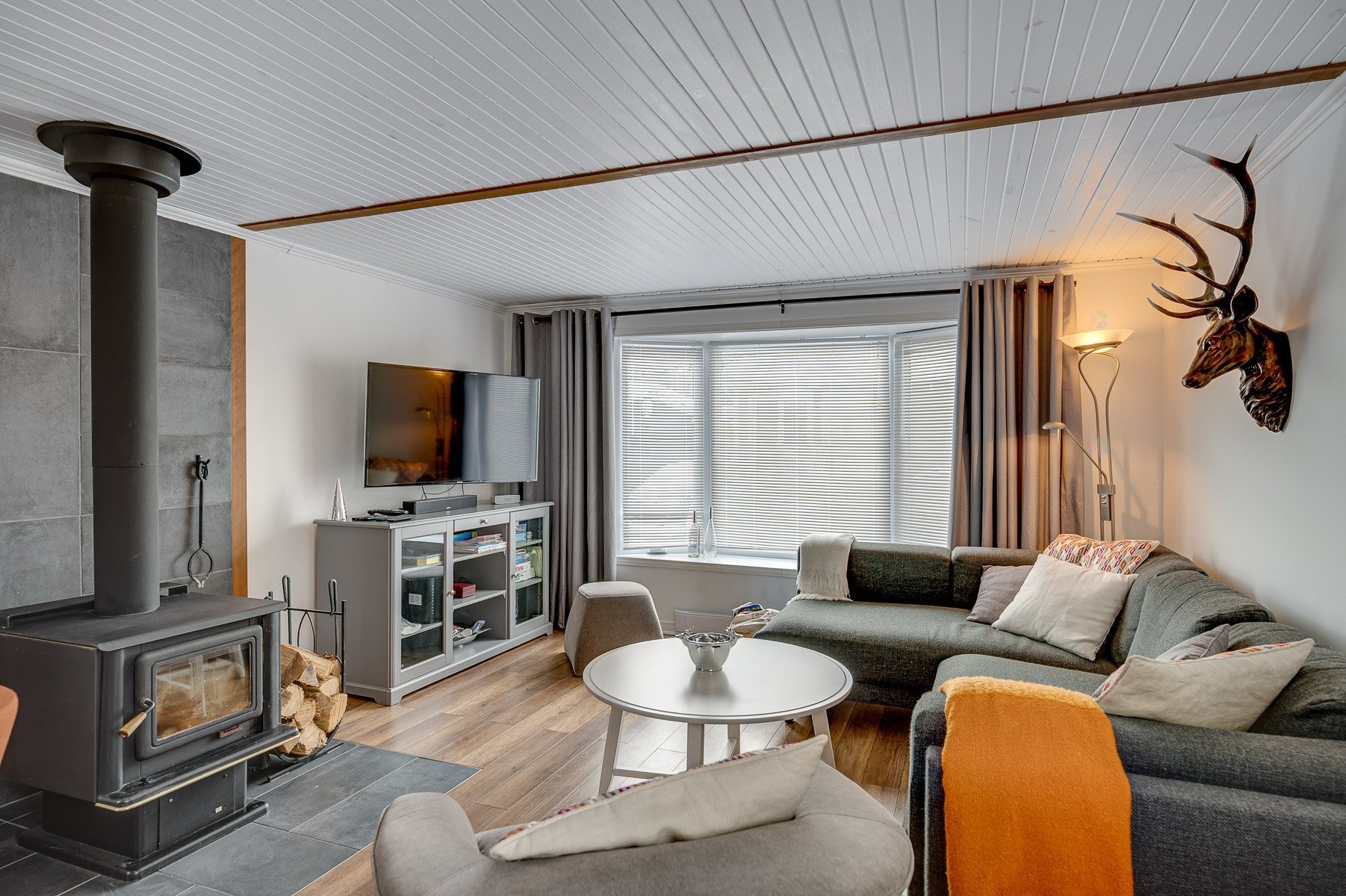 









507


Ch. des Habitations-des-Monts

,
Saint-Sauveur,




QC
J0R1R3

