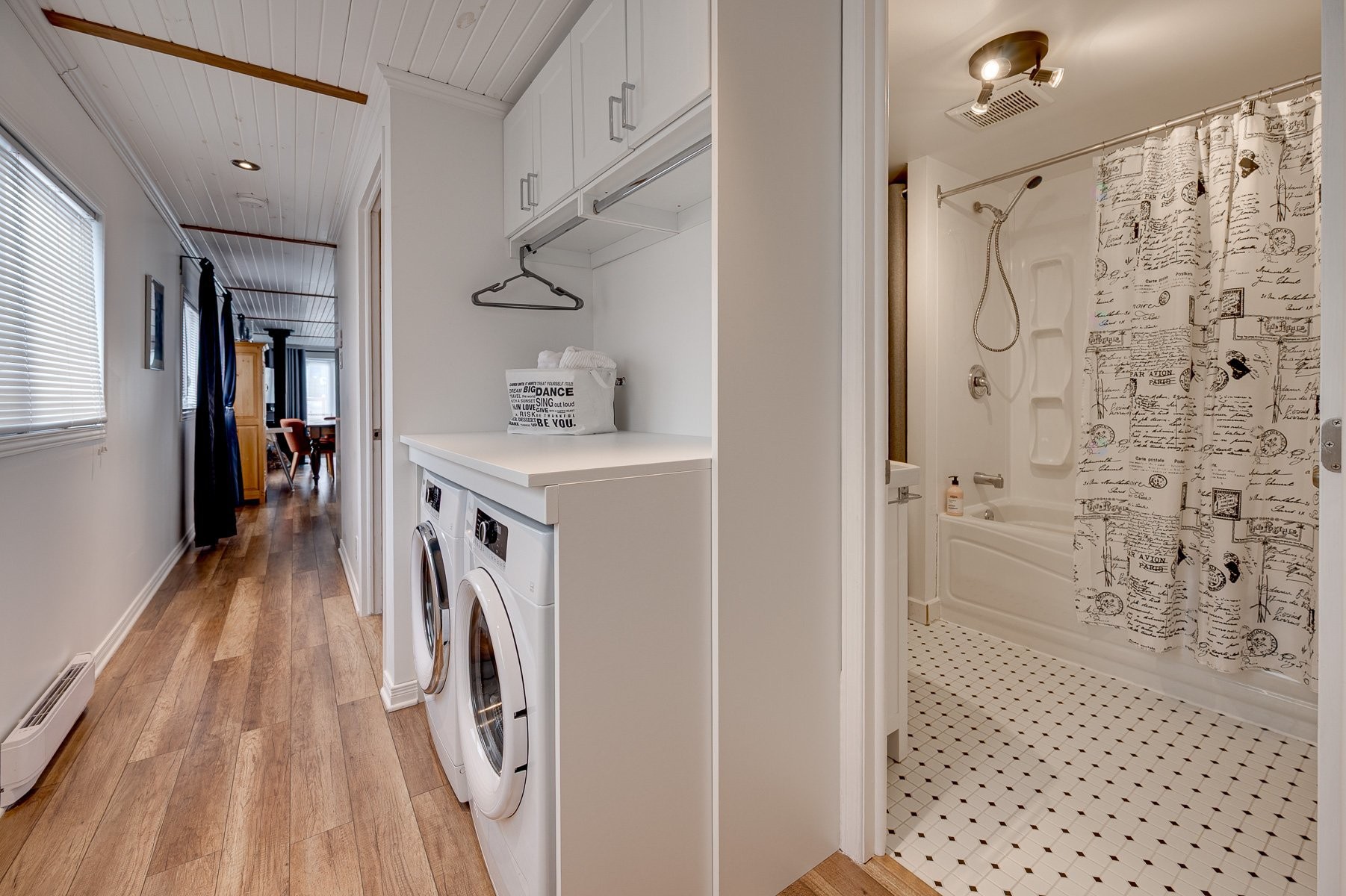 









507


Ch. des Habitations-des-Monts

,
Saint-Sauveur,




QC
J0R1R3

