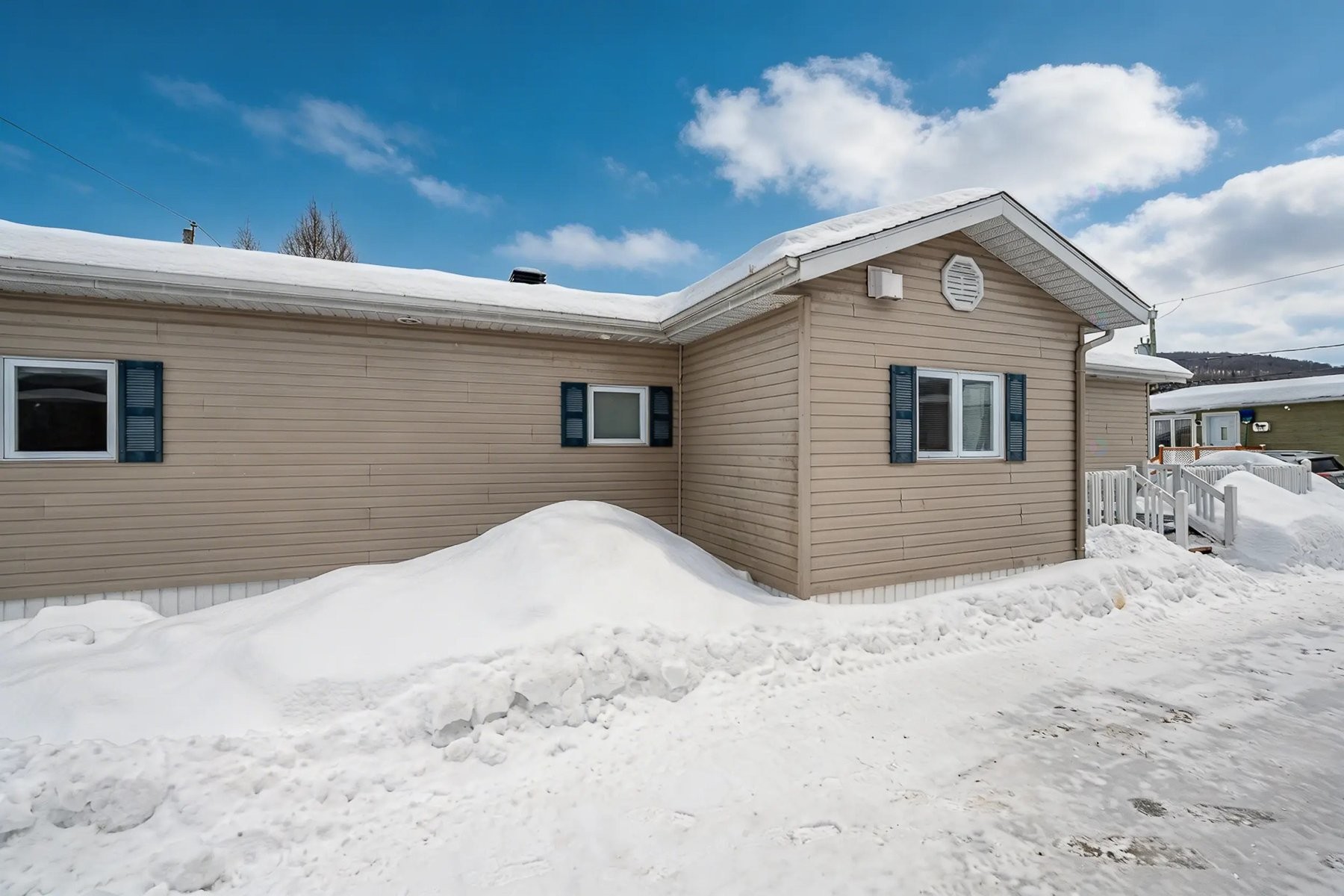 









507


Ch. des Habitations-des-Monts

,
Saint-Sauveur,




QC
J0R1R3

