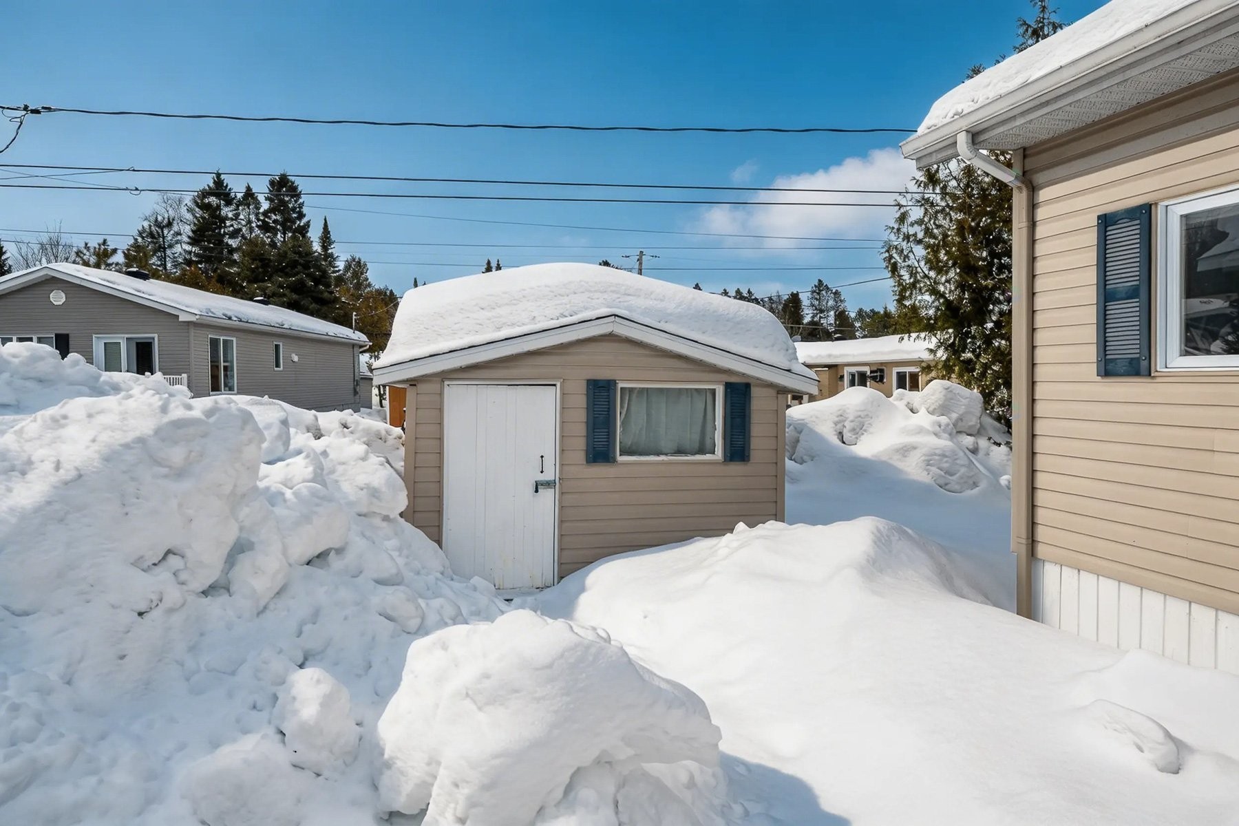 









507


Ch. des Habitations-des-Monts

,
Saint-Sauveur,




QC
J0R1R3

