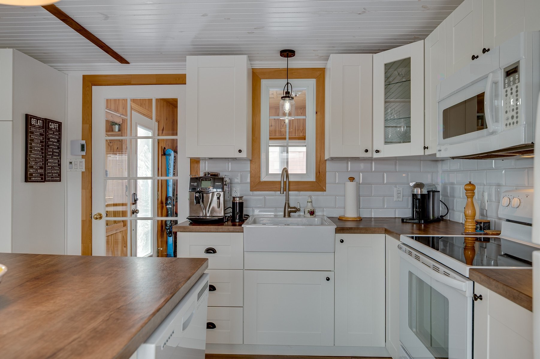 









507


Ch. des Habitations-des-Monts

,
Saint-Sauveur,




QC
J0R1R3

