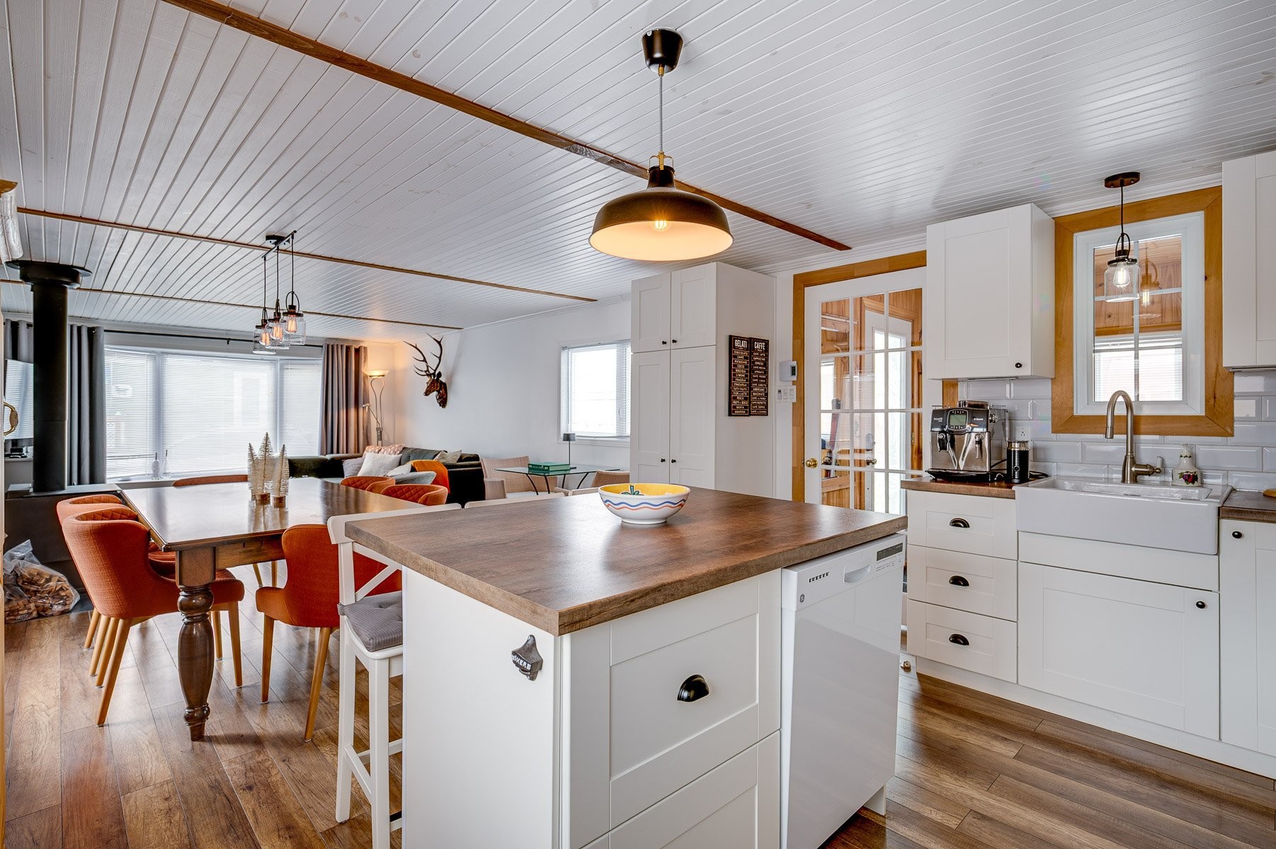 









507


Ch. des Habitations-des-Monts

,
Saint-Sauveur,




QC
J0R1R3

