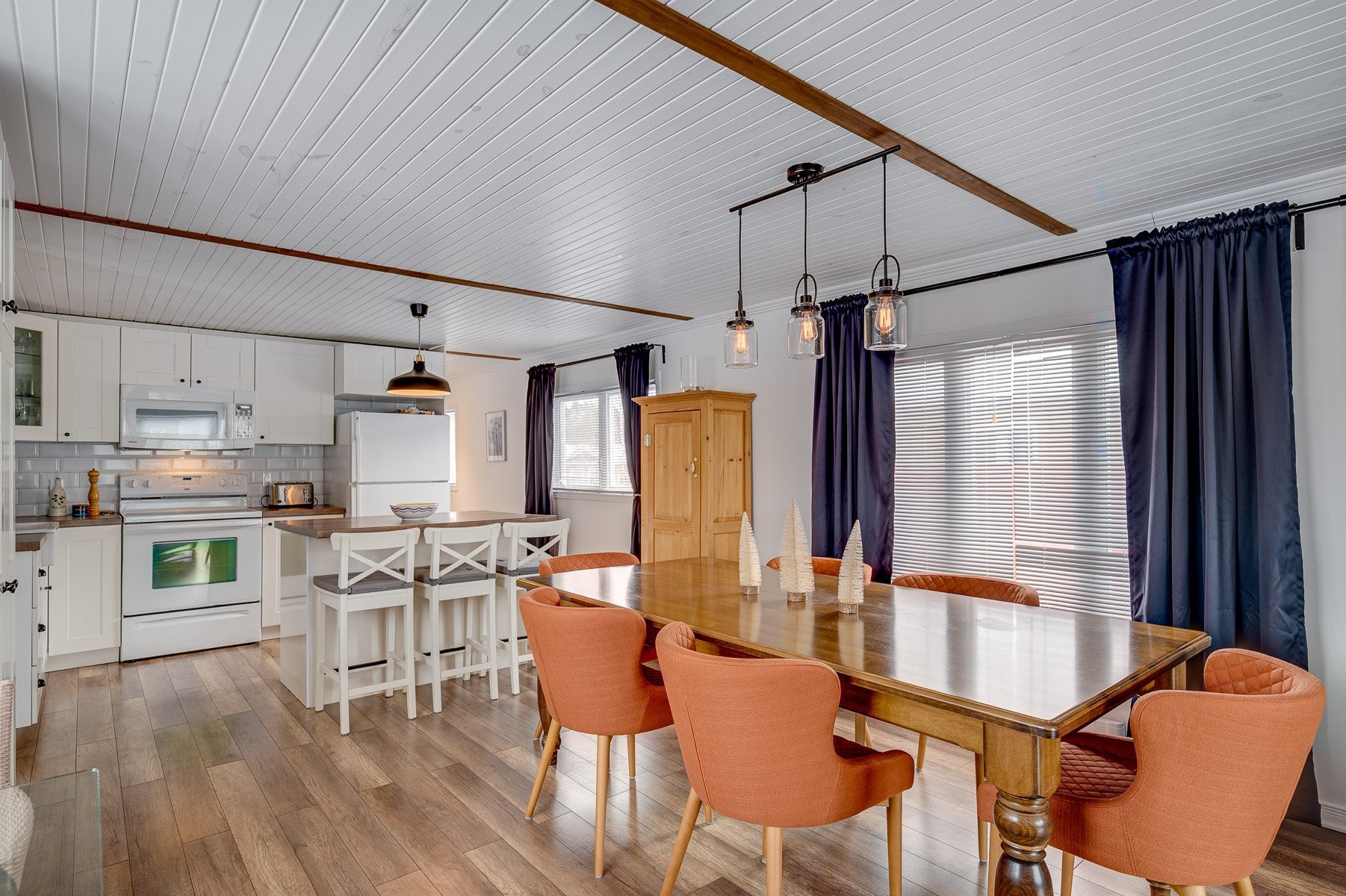 









507


Ch. des Habitations-des-Monts

,
Saint-Sauveur,




QC
J0R1R3

