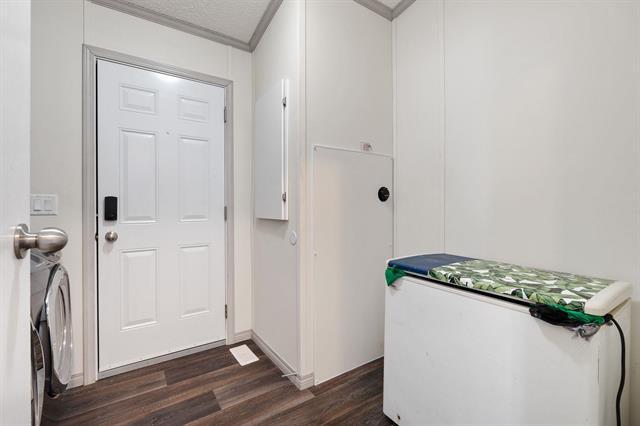 









2695


Main

ST, 140,
Winnipeg,




MB
R2V 4S8

