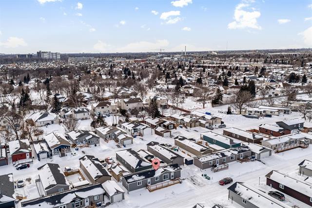 









2695


Main

ST, 140,
Winnipeg,




MB
R2V 4S8

