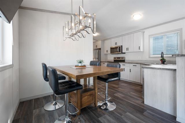 









2695


Main

ST, 140,
Winnipeg,




MB
R2V 4S8

